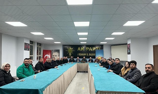 AK Parti yerel seçim gündemiyle toplandı