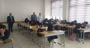 Akın Koç, Ardahan'da eğitim kalitesinin arttırılmasına destek verdi