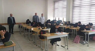 Akın Koç, Ardahan'da eğitim kalitesinin arttırılmasına destek verdi