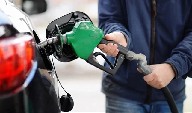 Araç sahipleri dikkat! Motorine bir okkalı zam daha geliyor