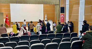 Ardahan Belediyesi, çocuklara ücretsiz drama dersleri sunuyor