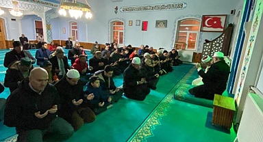 Ardahan'da deprem şehitleri dualarla anıldı