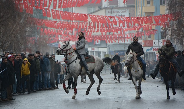 Ardahan, kurtuluşunun 103. Yıl dönümünü coşkuyla kutluyor