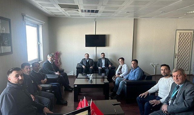 Ardahan sağlık kurumlarına siyasi ziyaret: AK Parti teşlikatı sahada