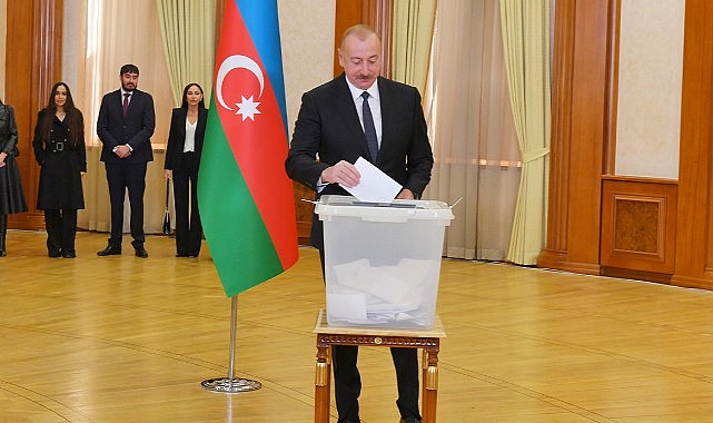 Azerbaycan 92,10’la yeniden Aliyev dedi