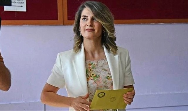 Başak Demirtaş, İBB Başkan adaylığından çekildi