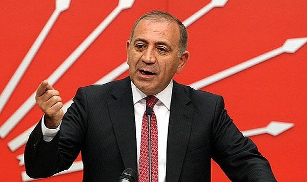 CHP'nin Esenyurt Belediye başkan adayı Gürsel Tekin oldu