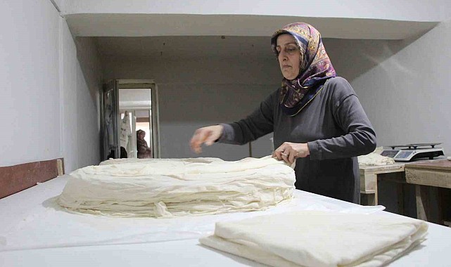 Devlet desteğiyle kurdular, günde 350 kilo yufka üretiyorlar