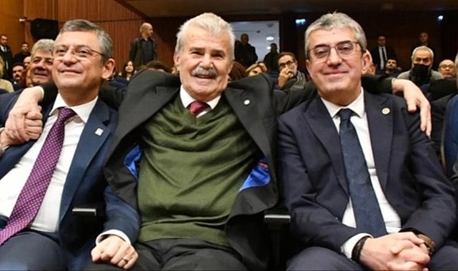 "Efsane Başkan" Osman Özgüven CHP'den istifa etti