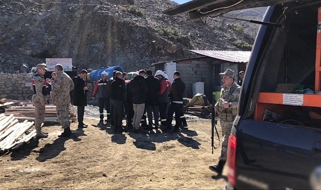 Elazığ'da maden ocağında göçük! 1 kişi toprak altında kaldı, ekipler olay yerinde