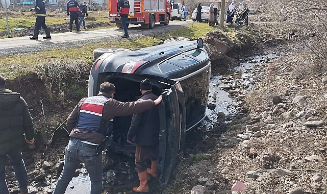 Elazığ'da otomobil yoldan çıkıp takla attı: 1 yaralı