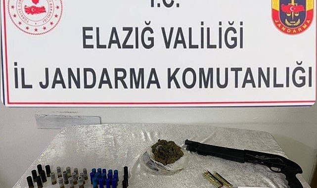 Elazığ&#039;da ruhsatsız silahlar ele geçirildi