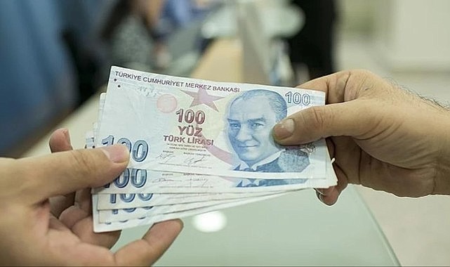 Emeklilere ek zam ödemesi başladı