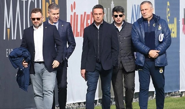 Fenerbahçe'den Galatasaray maçı sonrası zehir zemberek paylaşım: Tarihe geçecek bir tiyatro