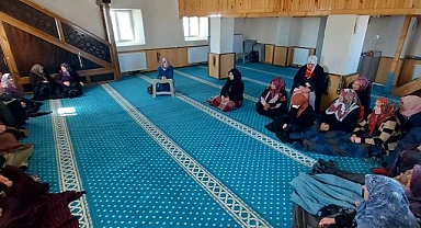 Hanak'ta kadınlara yönelik "Berat Kandili" programları düzenlendi