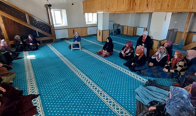Hanak'ta kadınlara yönelik "Berat Kandili" programları düzenlendi