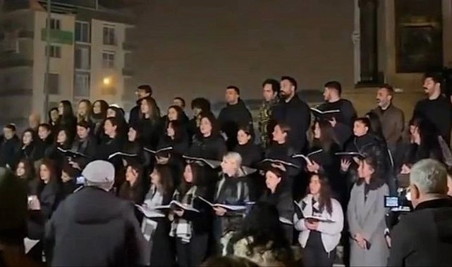 Hataylılar asrın felaketinde kaybettiklerini "Ayrılık" şarkısıyla andı