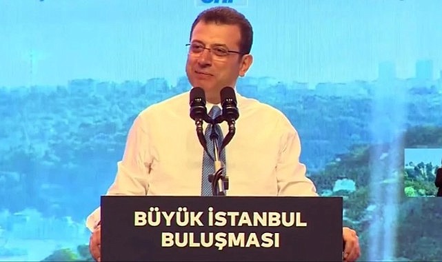 İmamoğlu, bir talimatıyla salondaki herkese ceketini çıkarttırdı