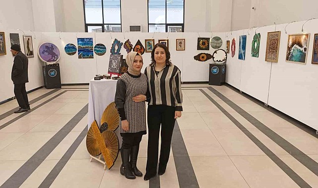 İpekyolu Belediyesi'nden karma sanat sergisi