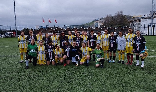 Kuraspor kadın futbol takımı Muş yolcusu