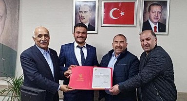 AK Parti Çıldır’da görev değişimi yaptı