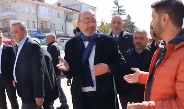AK Parti Kütahya İl Başkanı Önsay'dan gazeteciye: İşine bak, çarparım