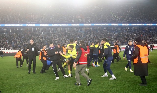 Ali Koç: Ligden çekilmek için onay aldık, başka lig olabilir
