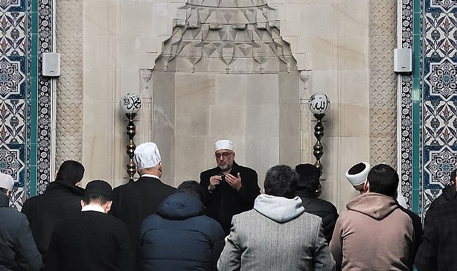 Ramazan ayının ilk teravih namazı kılındı