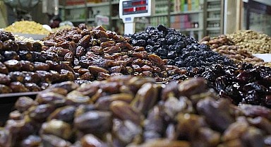 Ardahan'da Ramazan hurmaları tezgahlarda