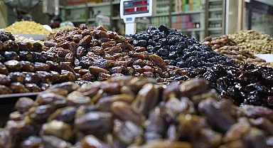Ardahan'da Ramazan hurmaları tezgahlarda