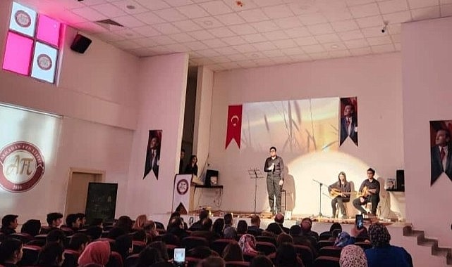 Ardahan Fen lisesinden şiir dinletisi
