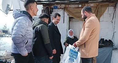 Başkan adayı Kaçar, vatandaşlarla mahalle mahalle buluşuyor