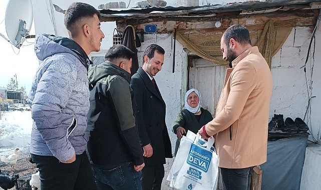 Başkan adayı Kaçar, vatandaşlarla mahalle mahalle buluşuyor