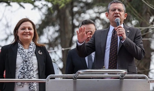 CHP lideri Özel'den DEM Parti'ye kapıları kapatan başkan adayının sözlerine düzeltme