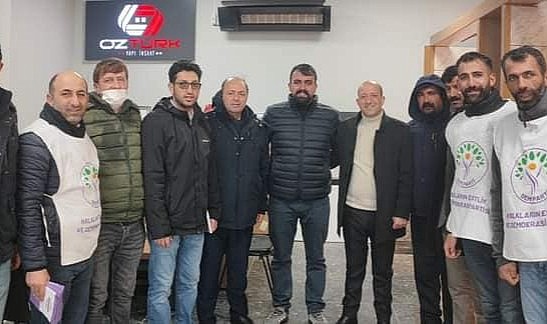 DEM Partisi Göle Belediye Başkan adayı Serkan Yılmaz, seçim çalışmalarını hız kesmeden sürdürüyor