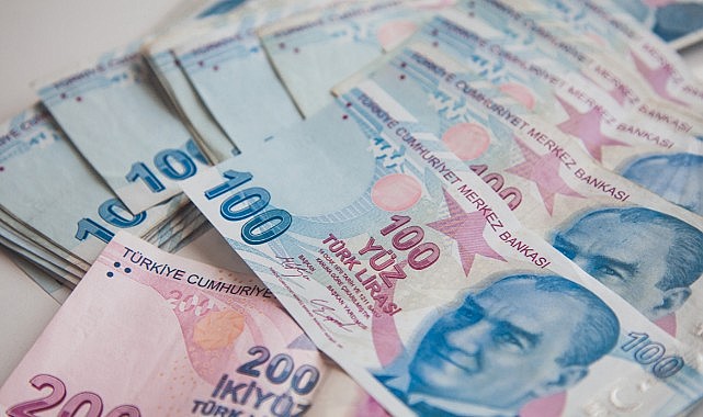 Emekli bayram ikramiyesi 3 bin TL'ye çıktı!