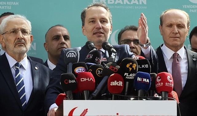 Erbakan hükümetin ekonomi politikalarını eleştirdi