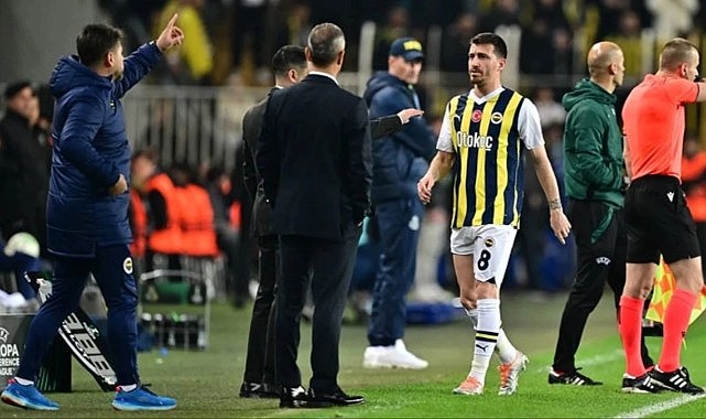 Fenerbahçe'de deprem! Mert Hakan Yandaş, Trabzonspor maçında oynamayacak