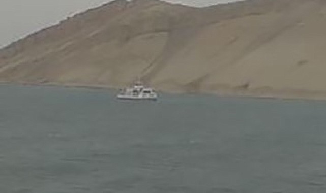 Feribotta korku dolu anlar: Şiddetli fırtınadan dolayı iskeleye yanaşamadı