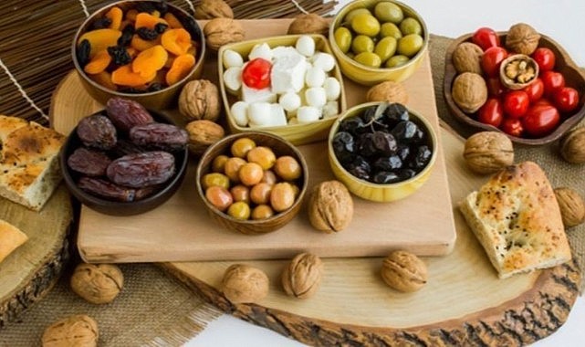 İftarda yemek süresi en az 15 dakika olmalı! Ramazanda zayıflama değil, kilo alma olasılığı daha yüksek!