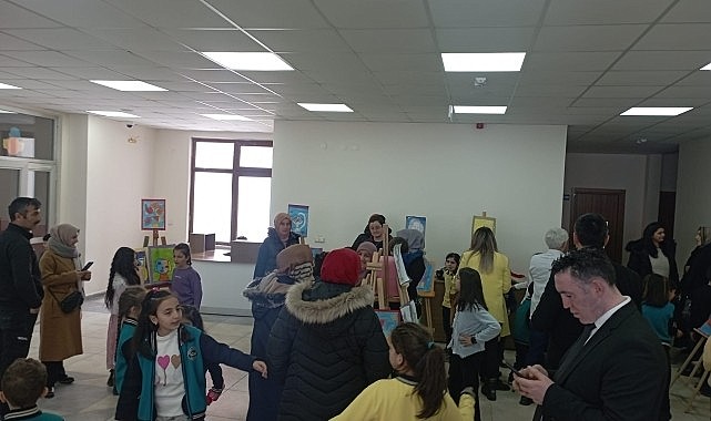 İnönü İlkokulu öğrencilerinin resim sergisi büyük beğeni topladı