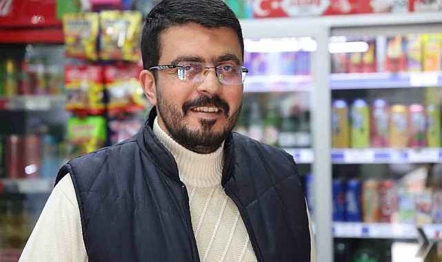 İnsanlık ölmemiş dedirten olay: Bulduğu paranın sahibini arıyor