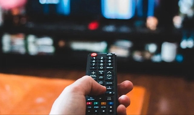 IP TV ve kaçak yayın izleyenler şimdi yandı! Cezasını duyunca ekrandan uzaklaşacaklar