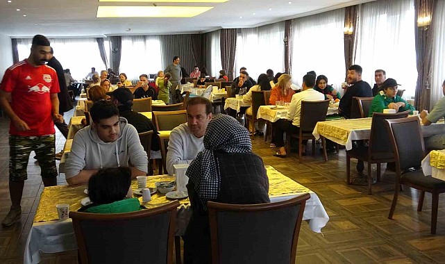İranlılar nevruzu Van'da kutluyor