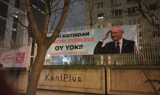 İstanbul'da Kılıçdaroğlu afişleri: Seni hançerleyenlere oy yok