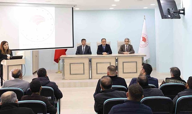 Kars'ta sürü yöneticileri sertifikalarını aldı