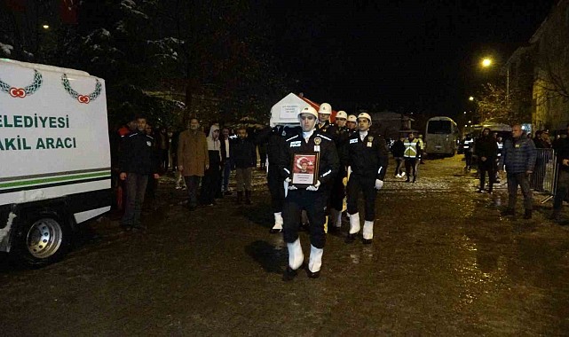 Kazada şehit olan Bingöllü polis son yolculuğuna uğurlandı