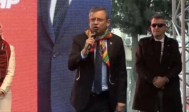 Özel, "Seçimde Erdoğan'a oy var mı?" diye sordu, alandan gelen cevap şaşırttı