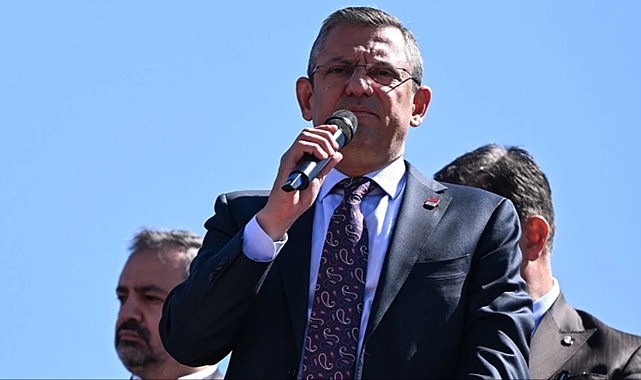 Özgür Özel'den Cumhurbaşkanı Erdoğan'a: Hamza Dağ'ı İzmir'e kayyum atamaya çalışıyor