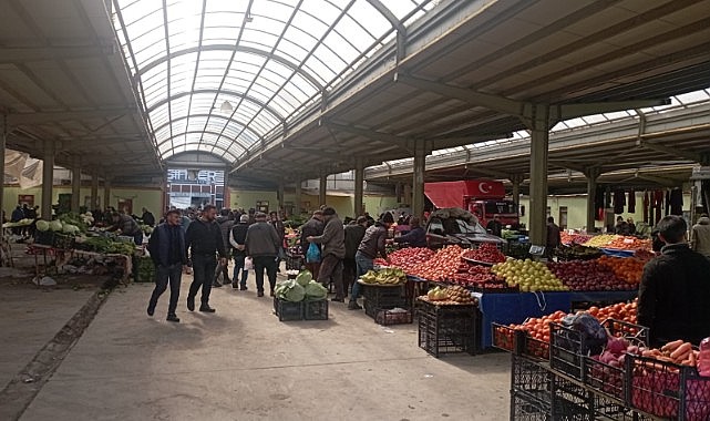 Pazarda Ramazan yoğunluğu